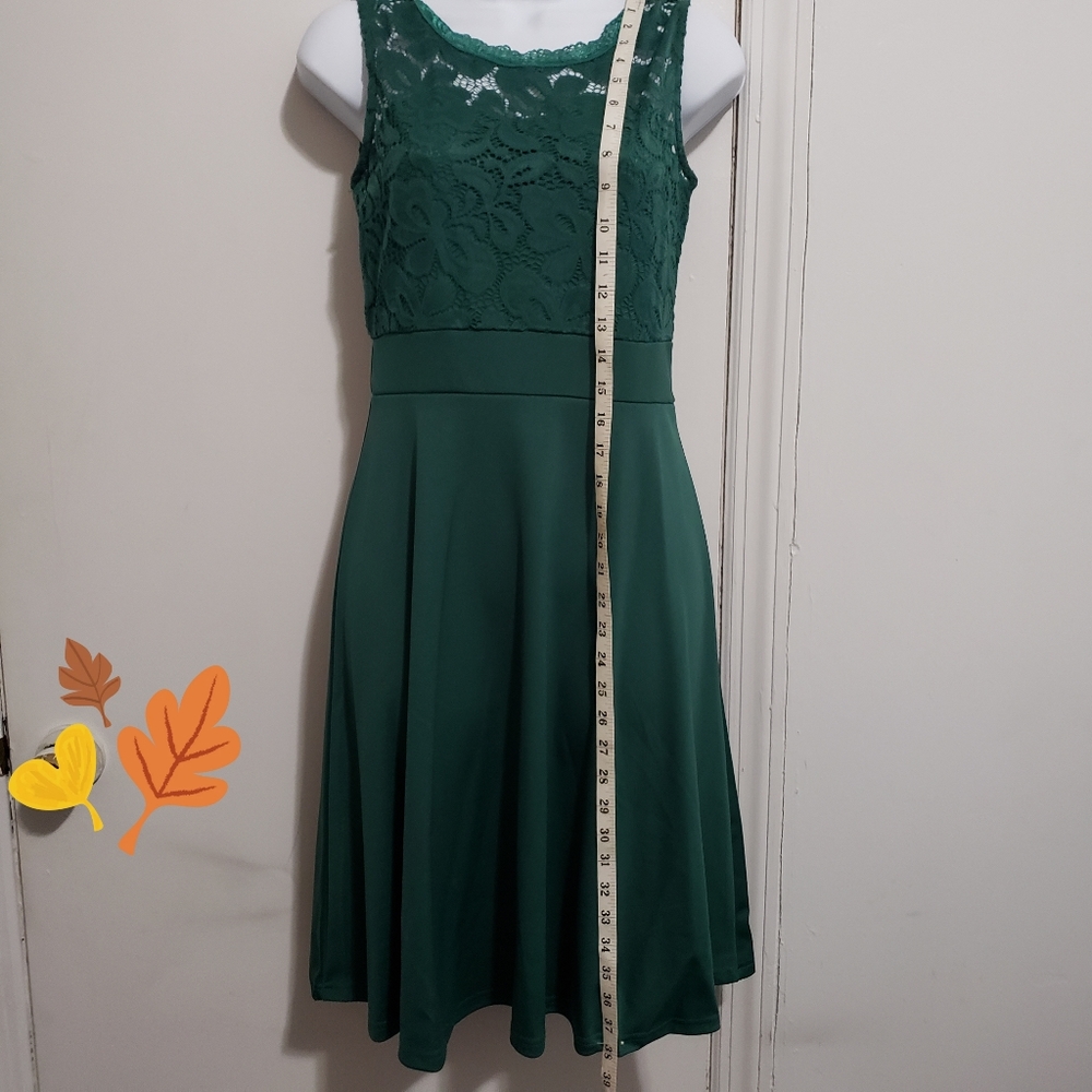 Green Dress - Picture 3 of 5